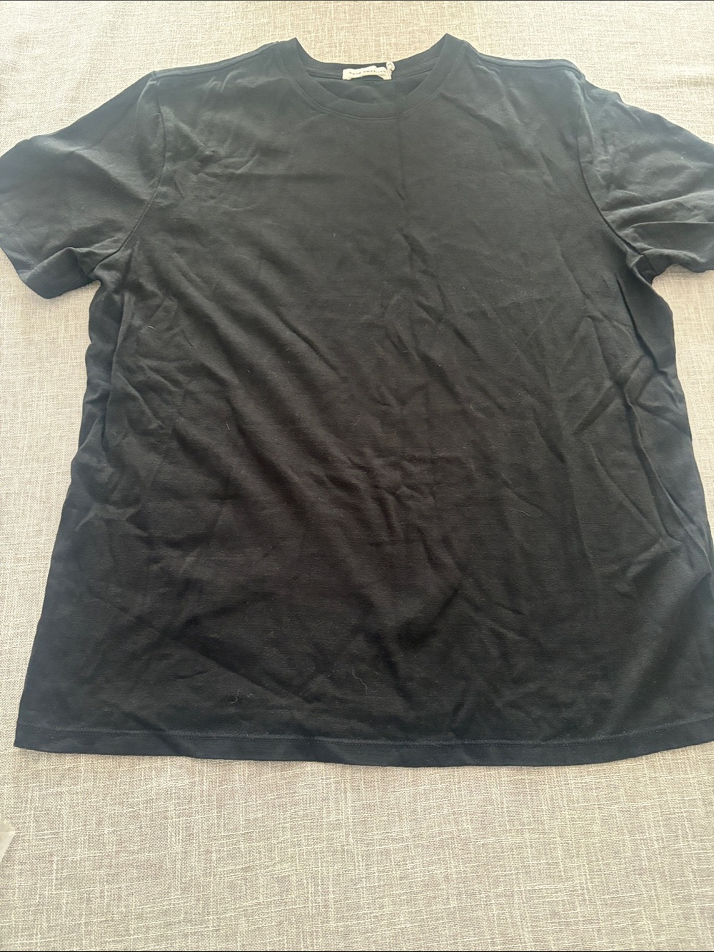 Good American women’s size 1 tshirt 100% cotton